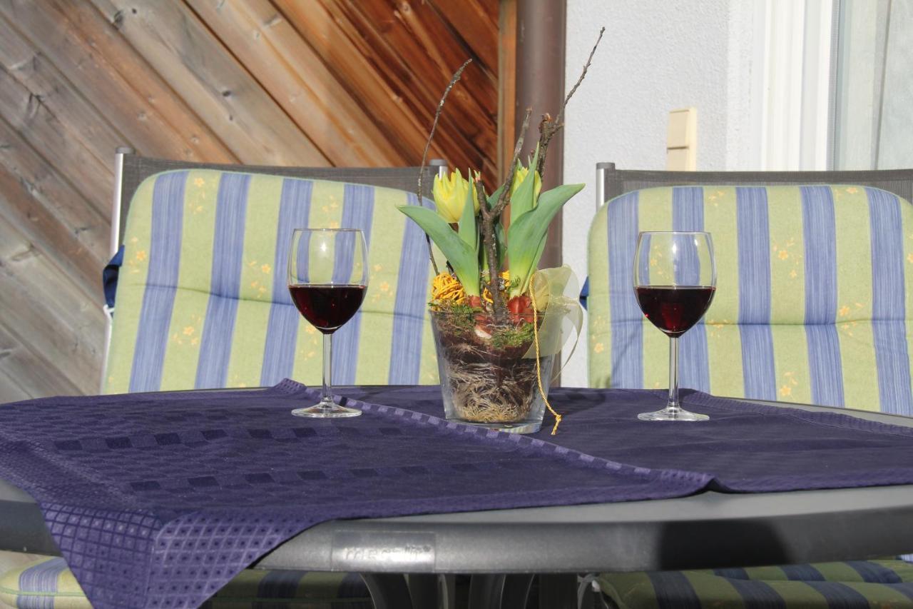 Apartment mit Terrasse